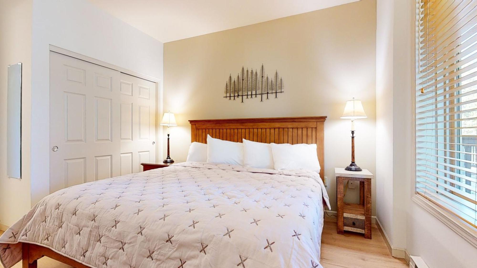 Mammoth Green 118 Located On Sierra Star Golf Course, Private Patio, Summer Pool Condo 맘모스 레이크스 외부 사진